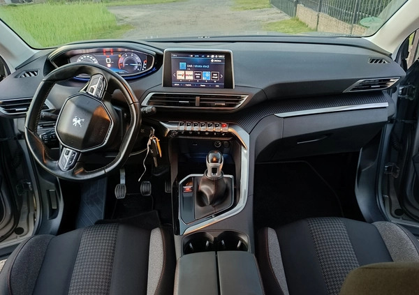 Peugeot 3008 cena 69900 przebieg: 132000, rok produkcji 2018 z Kamieńsk małe 596
